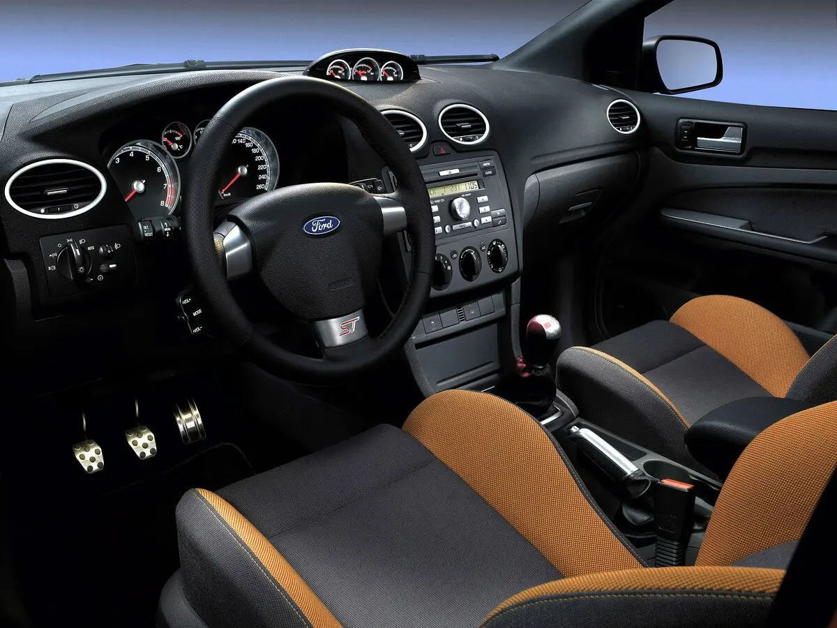 Ford Focus ST II Хэтчбек 5 дв. — сүрөт 4