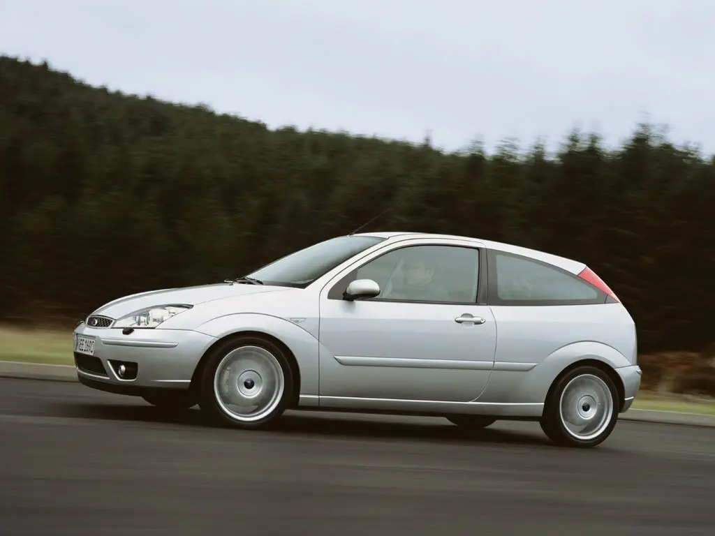 Ford Focus ST I Хэтчбек 3 дв. — photo 2