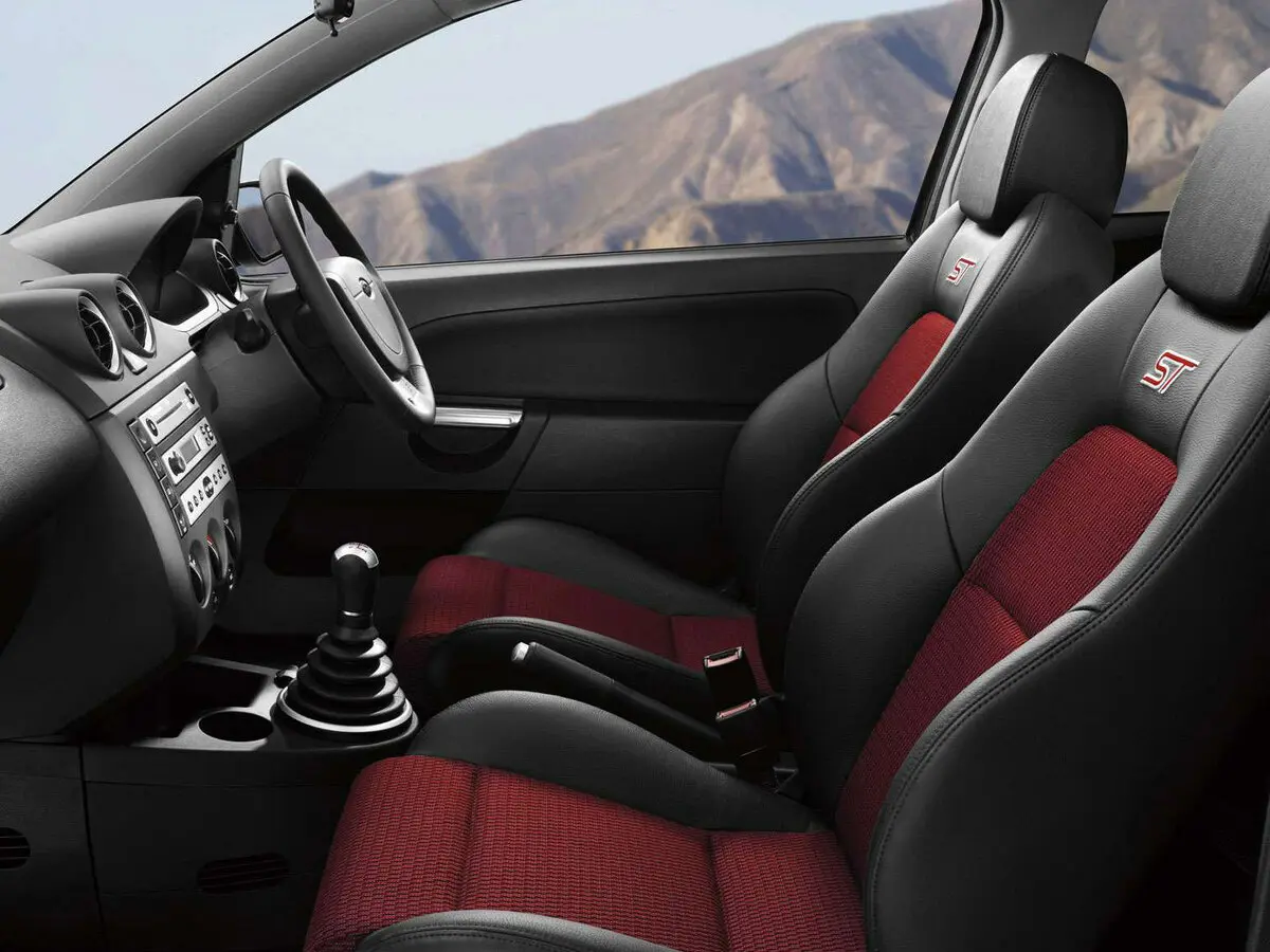 Ford Fiesta ST V Хэтчбек 3 дв. — сүрөт 6