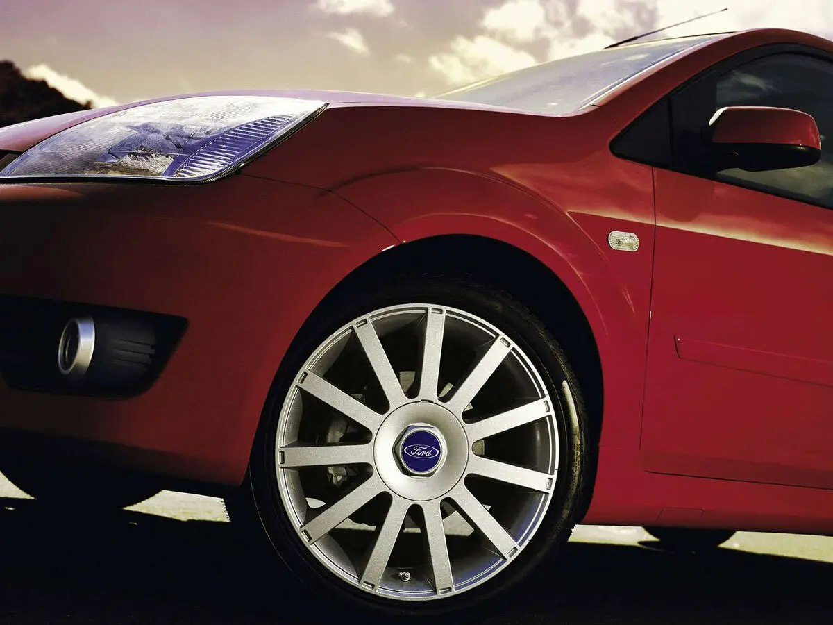 Ford Fiesta ST V Хэтчбек 3 дв. — сүрөт 9