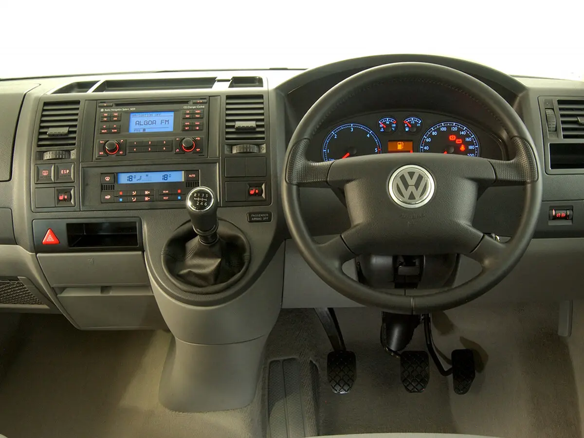 Volkswagen Caravelle T5 Минивэн SWB — сүрөт 6