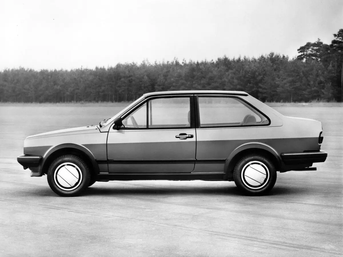 Volkswagen Polo II Седан 2 дв. — фото 2