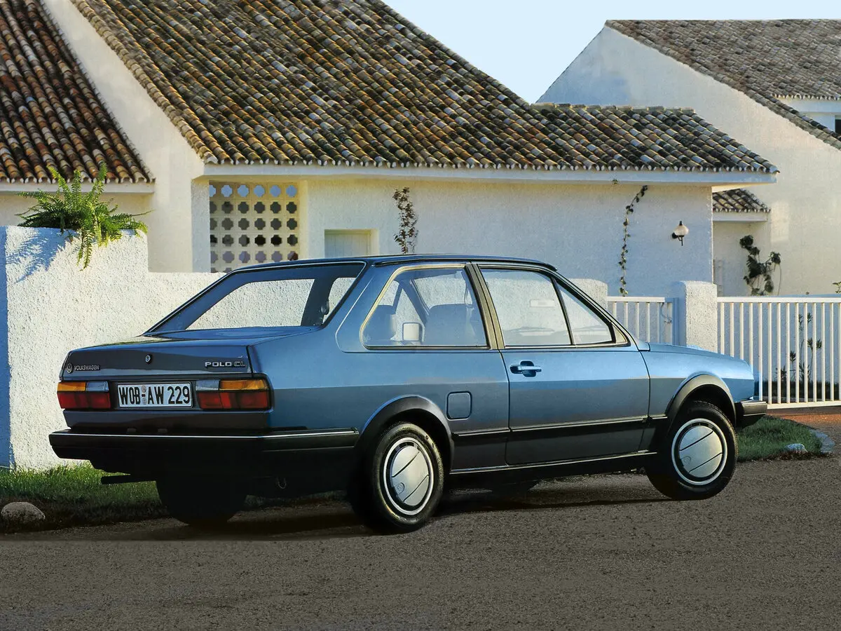 Volkswagen Polo II Седан 2 дв. — фото 3