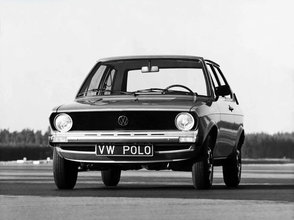 Volkswagen Polo I Хэтчбек 3 дв. — фото 4