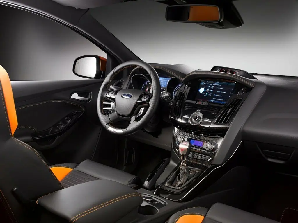 Ford Focus ST III Хэтчбек 5 дв. — сүрөт 7