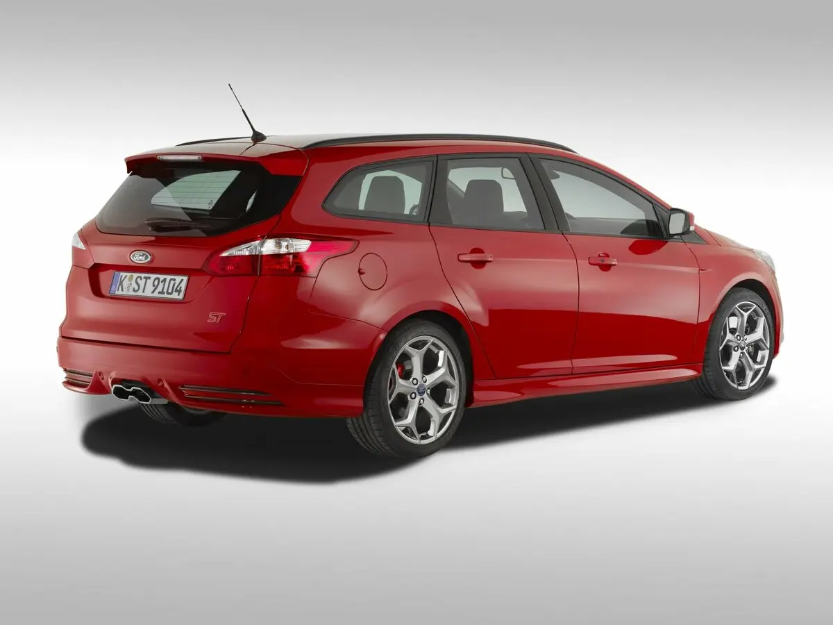 Ford Focus ST III Универсал 5 дв. — photo 5
