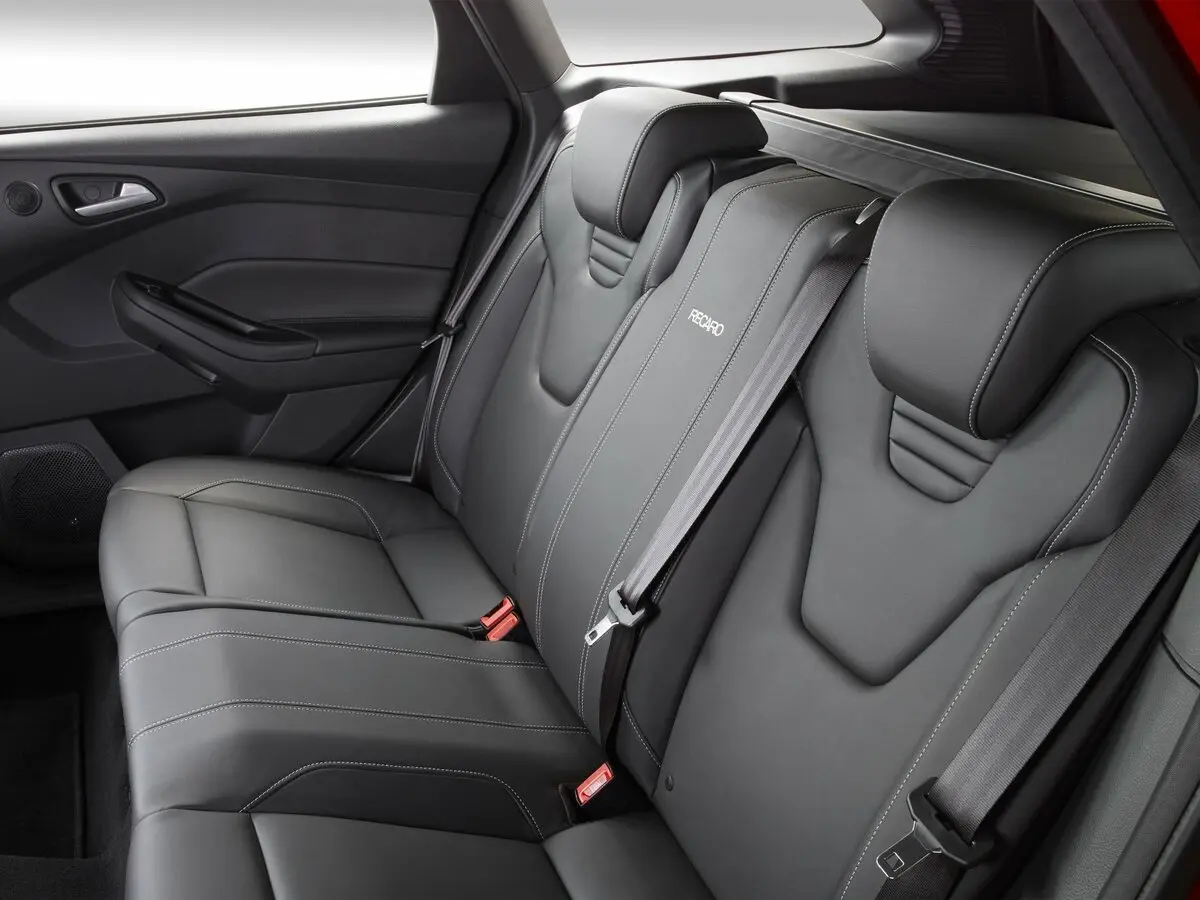 Ford Focus ST III Универсал 5 дв. — photo 10
