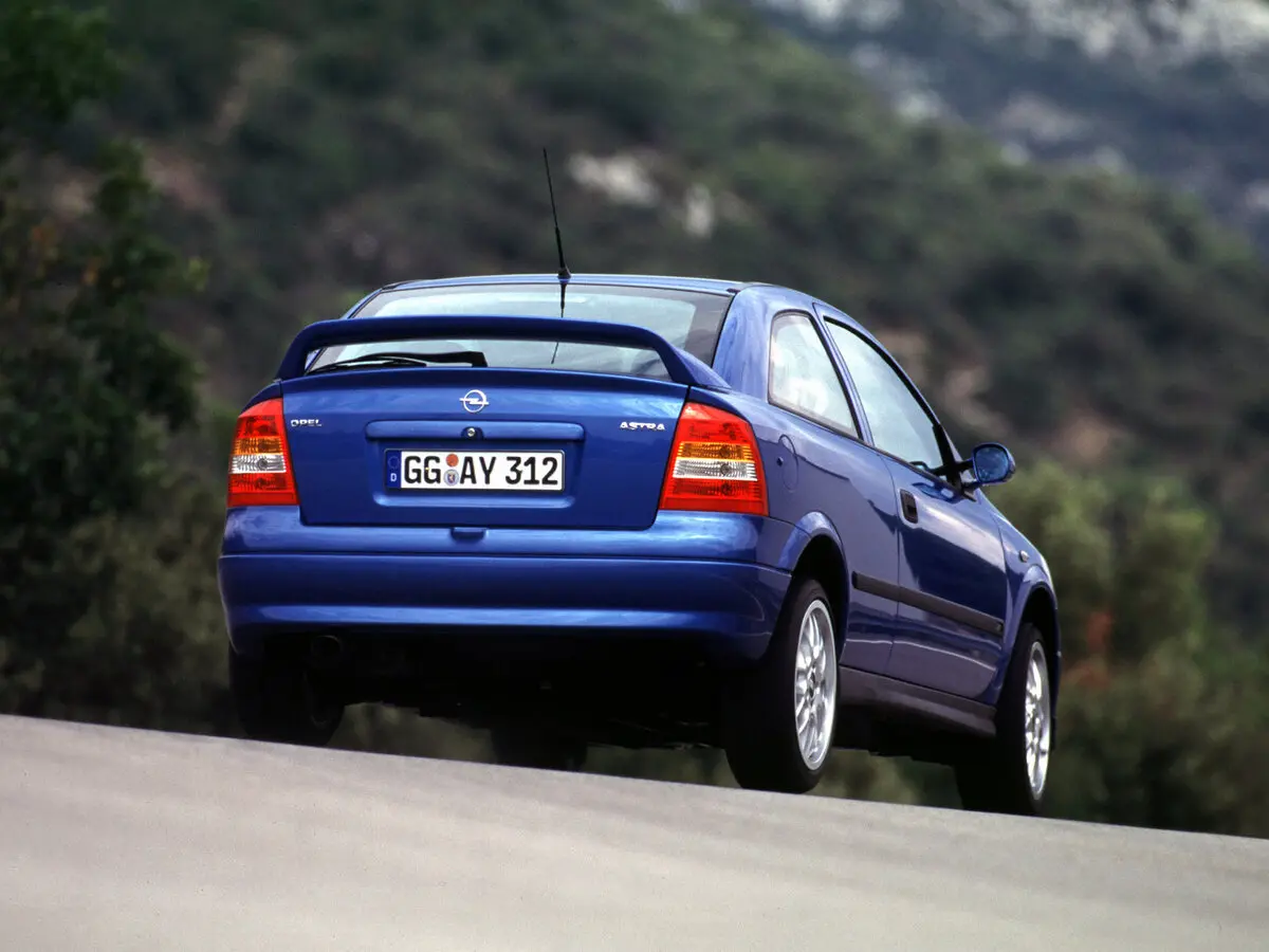 Opel Astra OPC G Хэтчбек 3 дв. — сүрөт 4