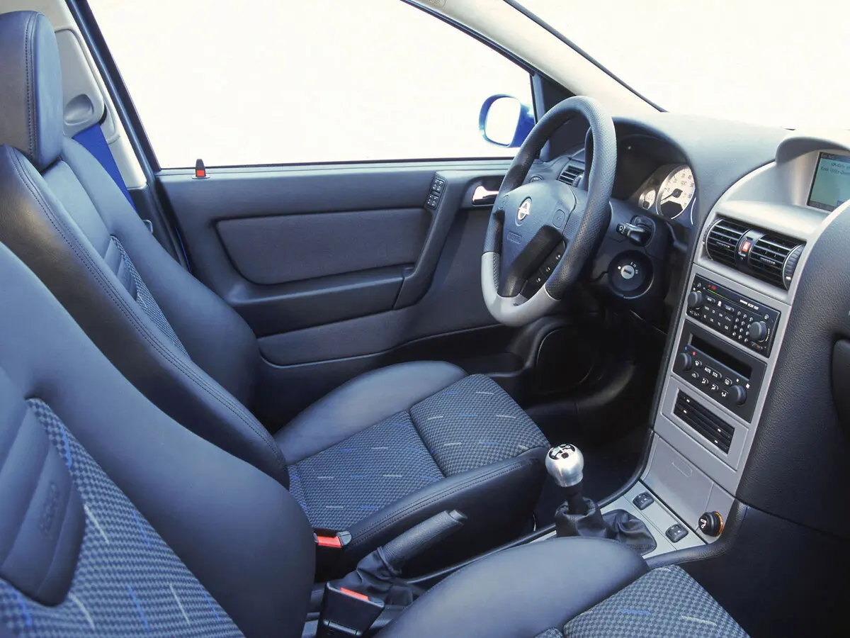 Opel Astra OPC G Рестайлинг Хэтчбек 3 дв. — сүрөт 6