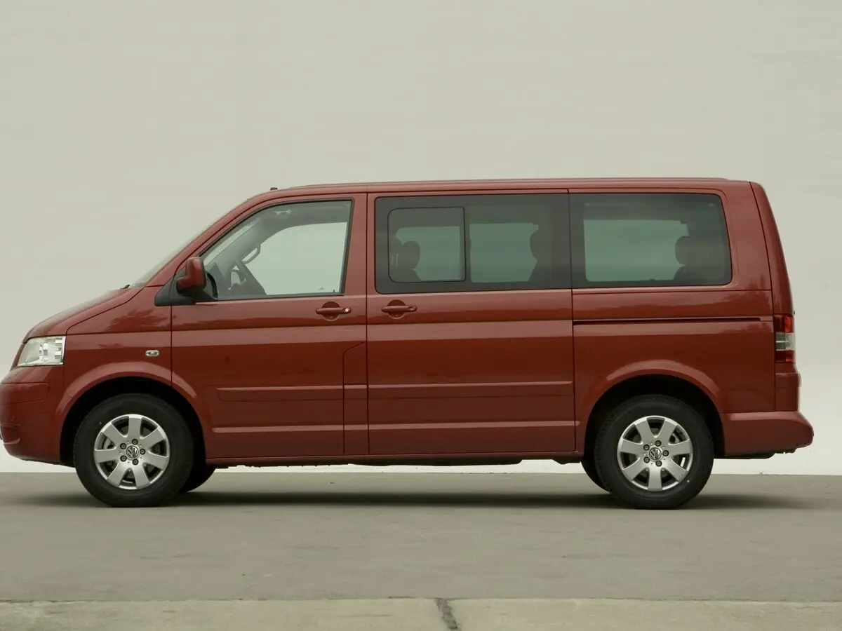 Volkswagen Multivan T5 Минивэн — фото 2