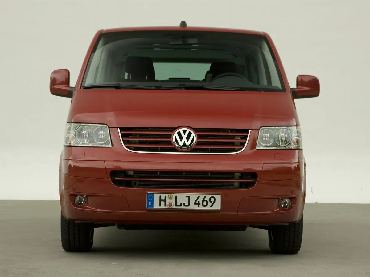 Volkswagen Multivan T5 Минивэн — фото 3