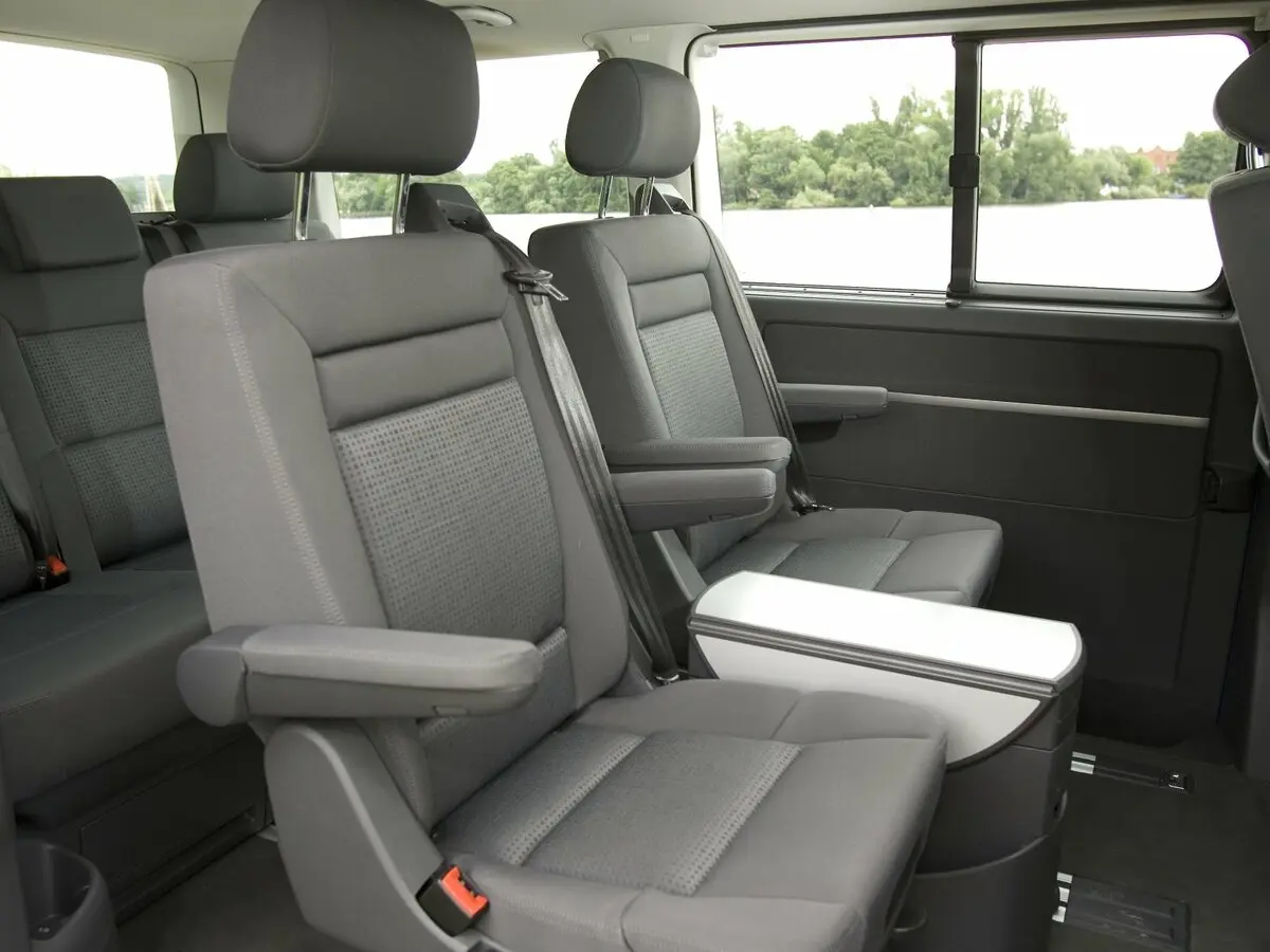 Volkswagen Multivan T5 Минивэн — фото 9