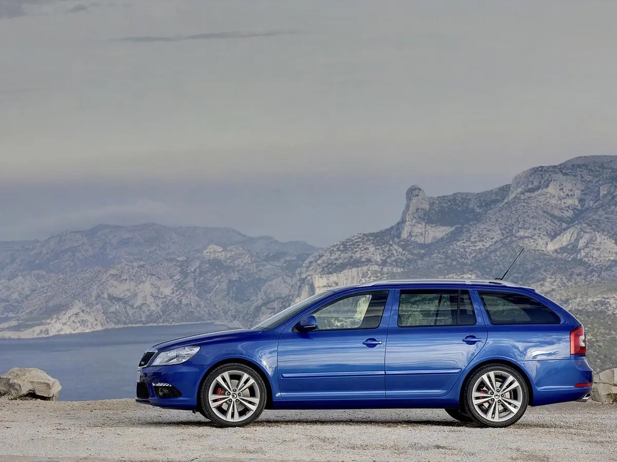 Skoda Octavia RS II Рестайлинг Универсал 5 дв. — photo 2