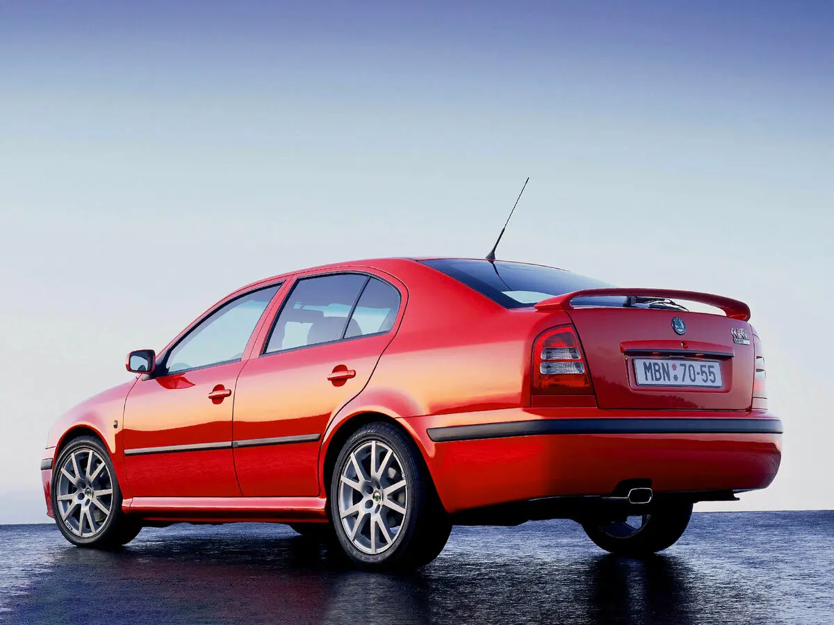 Skoda Octavia RS I Лифтбек — сүрөт 5