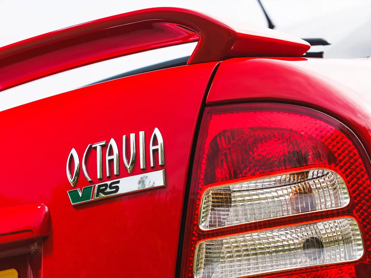 Skoda Octavia RS I Лифтбек — сүрөт 9