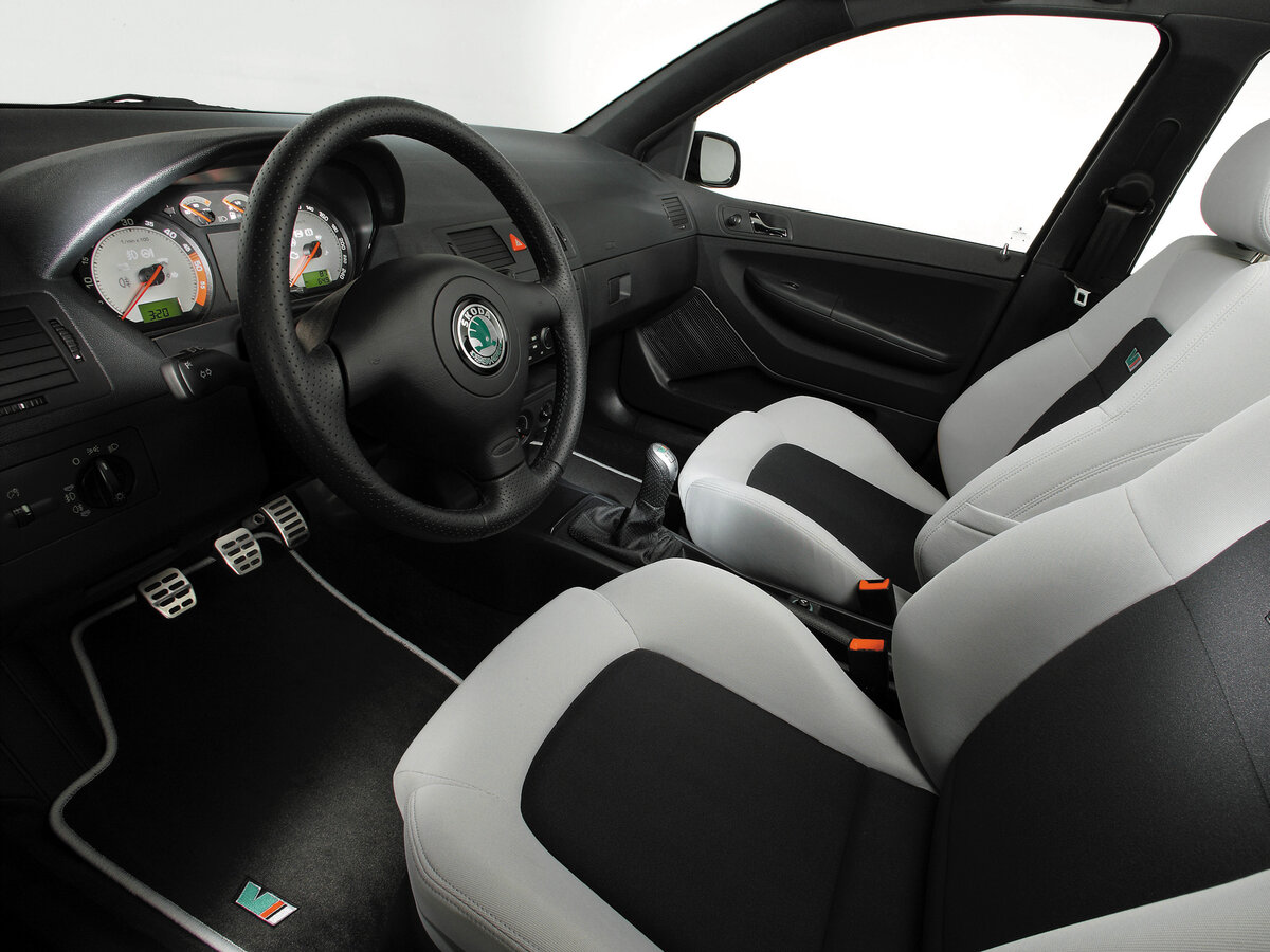Skoda Fabia RS I Хэтчбек 5 дв. — фото 5