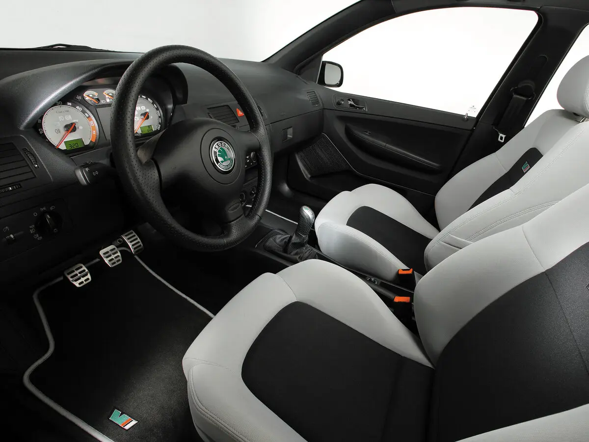 Skoda Fabia RS I Хэтчбек 5 дв. — сүрөт 4