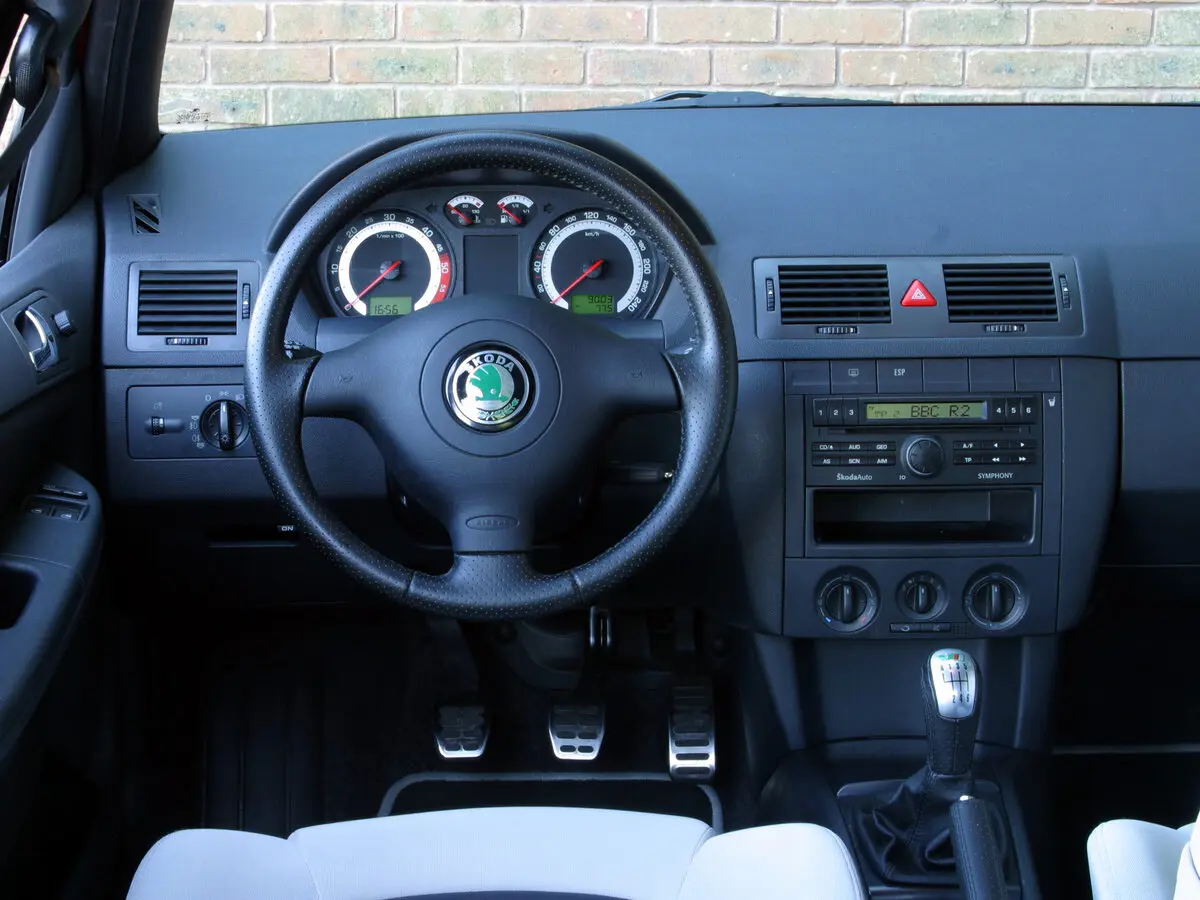 Skoda Fabia RS I Хэтчбек 5 дв. — сүрөт 5