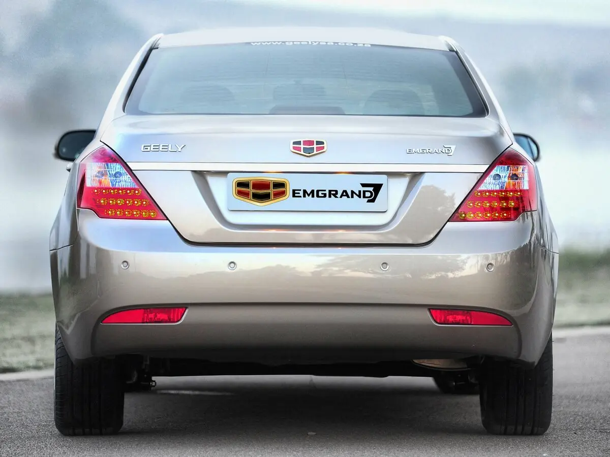 Geely Emgrand EC7 2009 – 2016 Седан — сүрөт 4