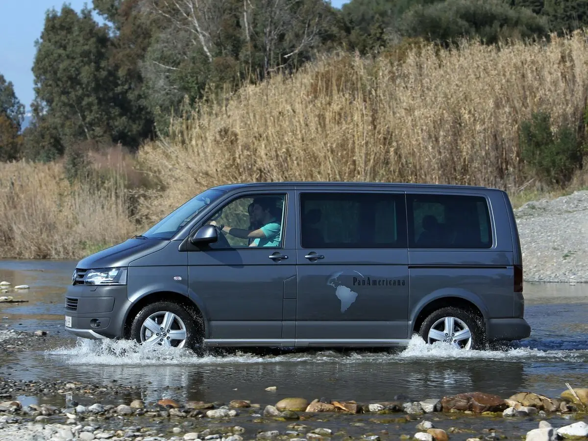 Volkswagen Multivan T5 Рестайлинг Минивэн — фото 2