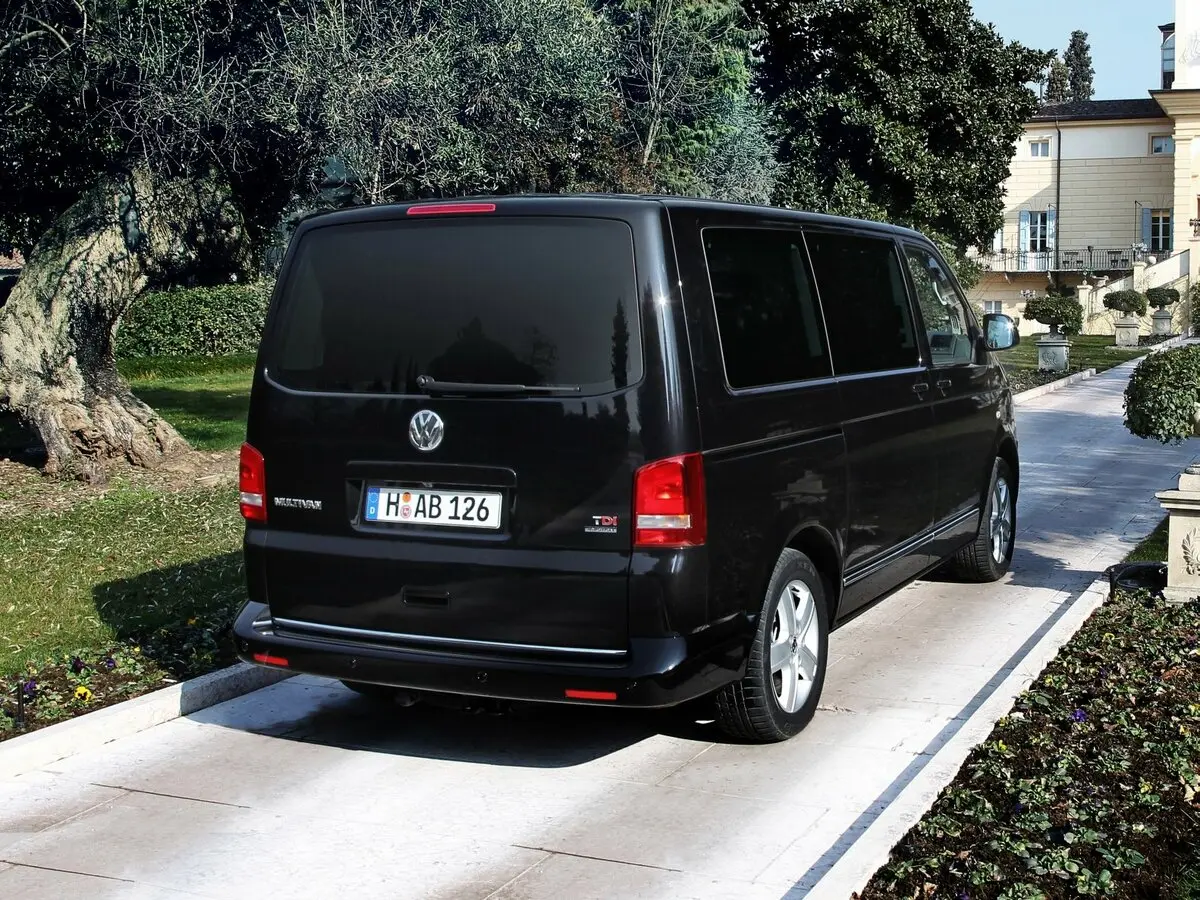 Volkswagen Multivan T5 Рестайлинг Минивэн — фото 4