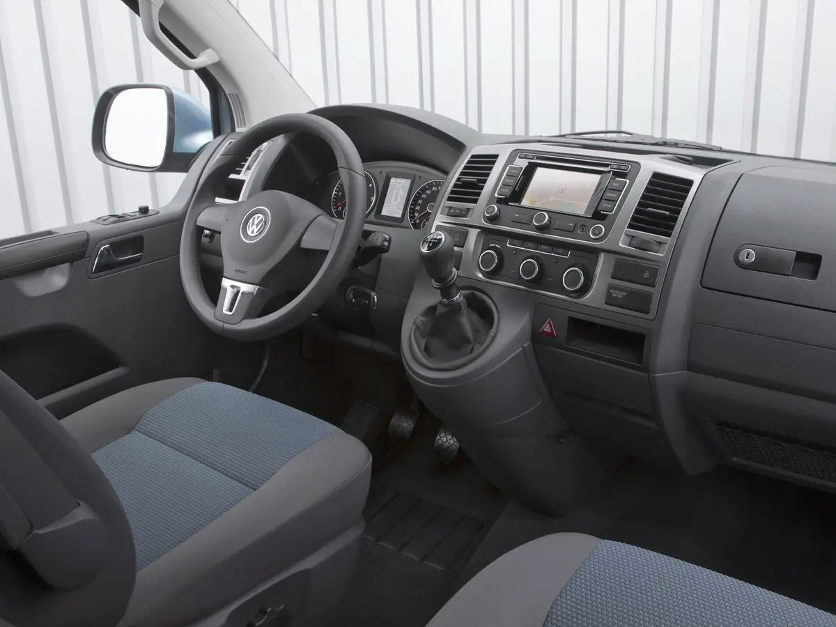 Volkswagen Multivan T5 Рестайлинг Минивэн — фото 6