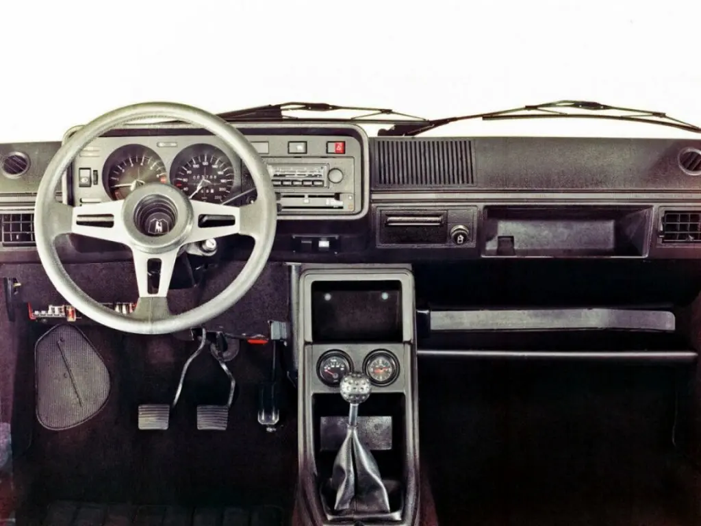 Volkswagen Golf I Хэтчбек 3 дв. — фото 7