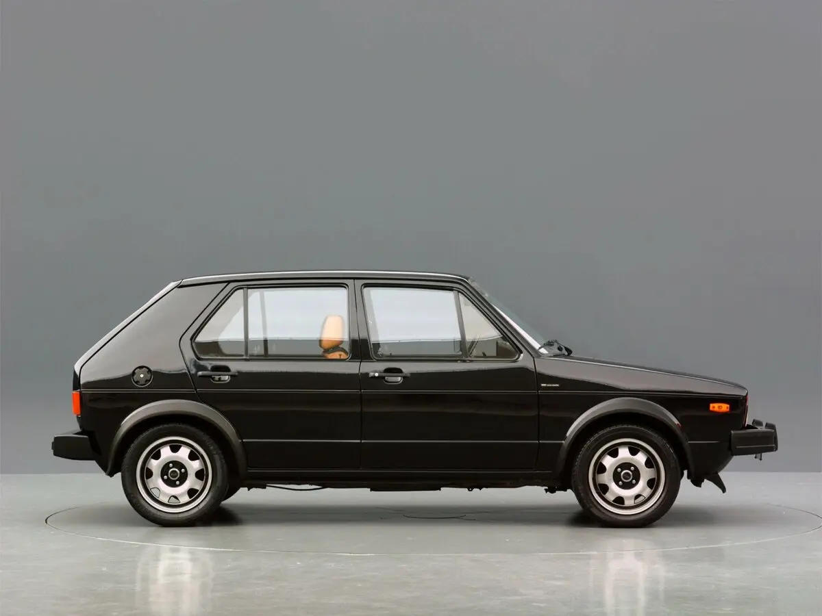 Volkswagen Golf I Хэтчбек 5 дв. — фото 2