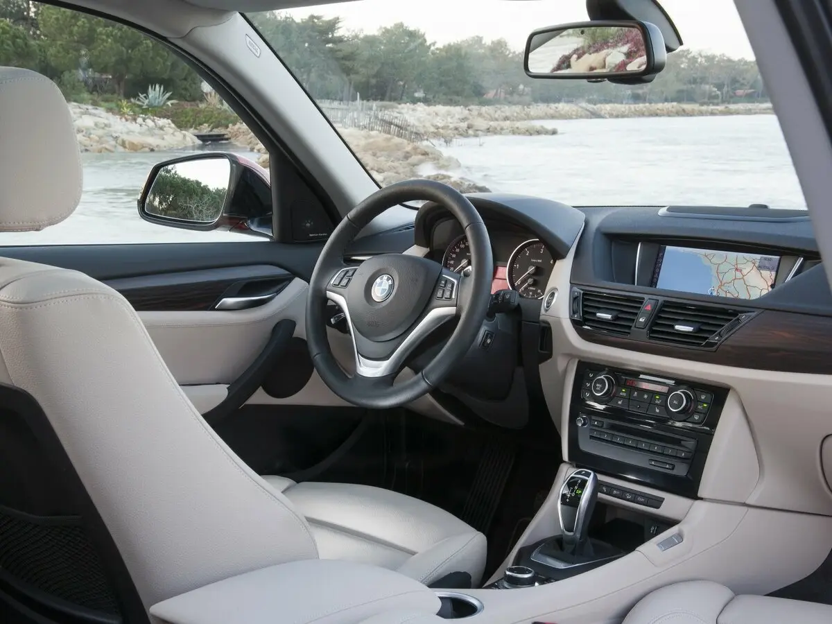 BMW X1 I (E84) Рестайлинг Внедорожник 5 дв. — photo 7