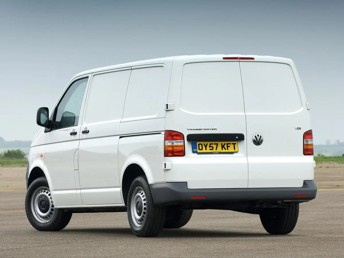 Volkswagen Transporter T5 Фургон — сүрөт 4