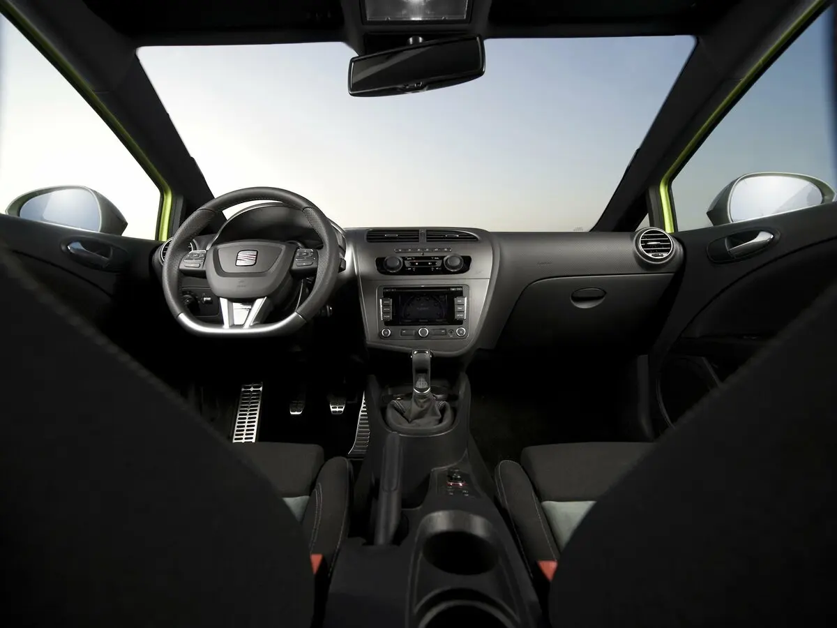 SEAT Leon Cupra II Рестайлинг Хэтчбек 5 дв. R — сүрөт 6