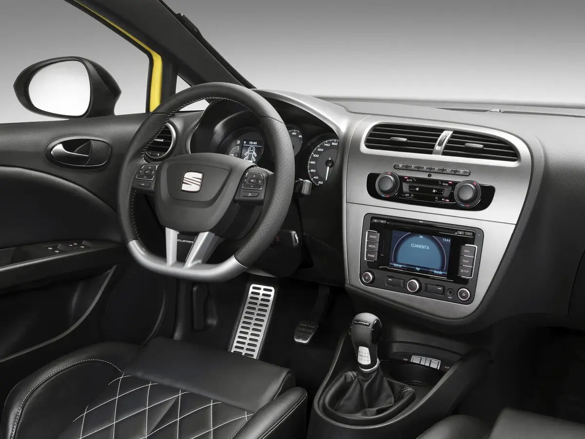SEAT Leon Cupra II Рестайлинг Хэтчбек 5 дв. R — сүрөт 7
