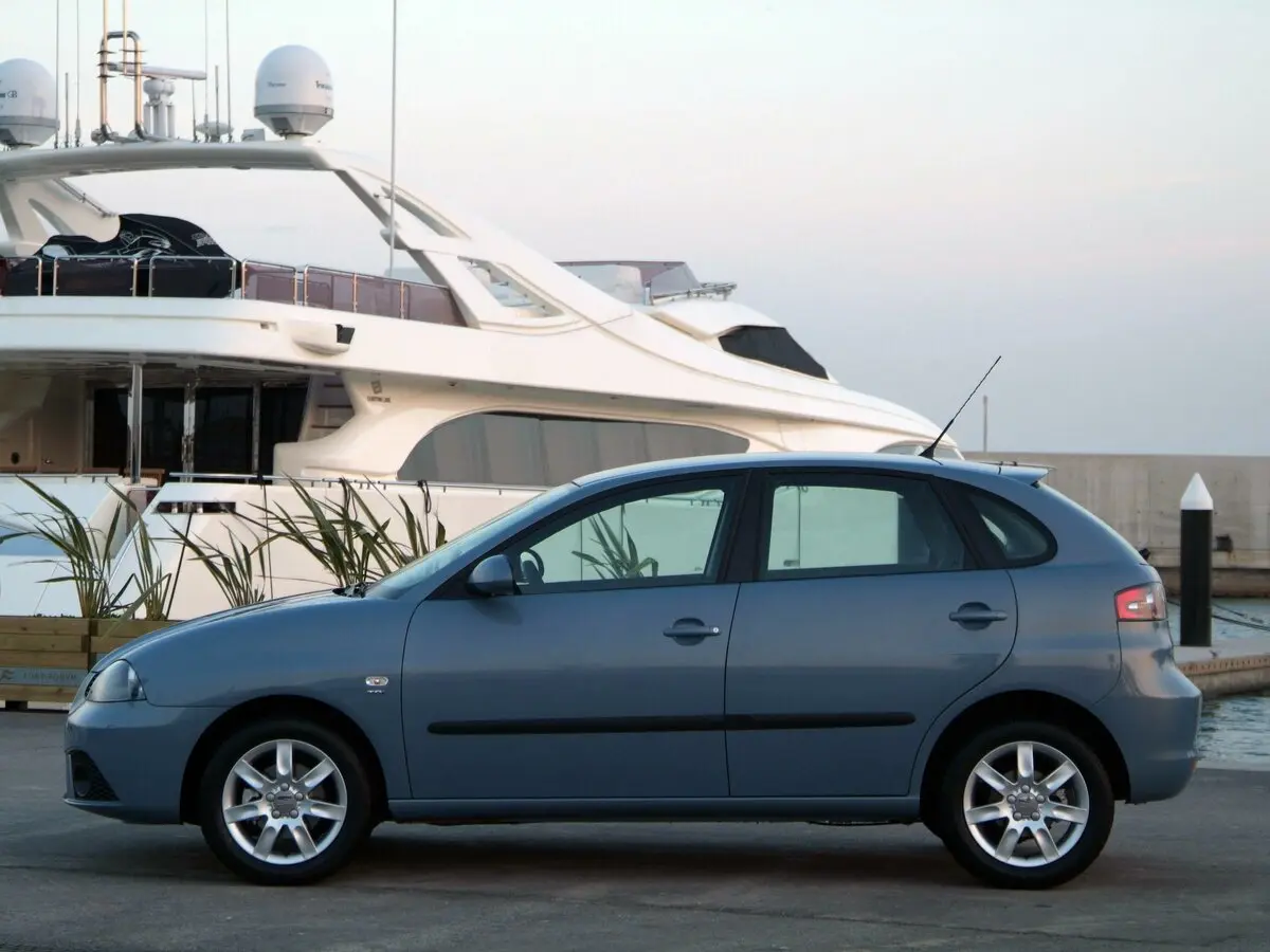 SEAT Ibiza III Рестайлинг Хэтчбек 5 дв. — 照片 2