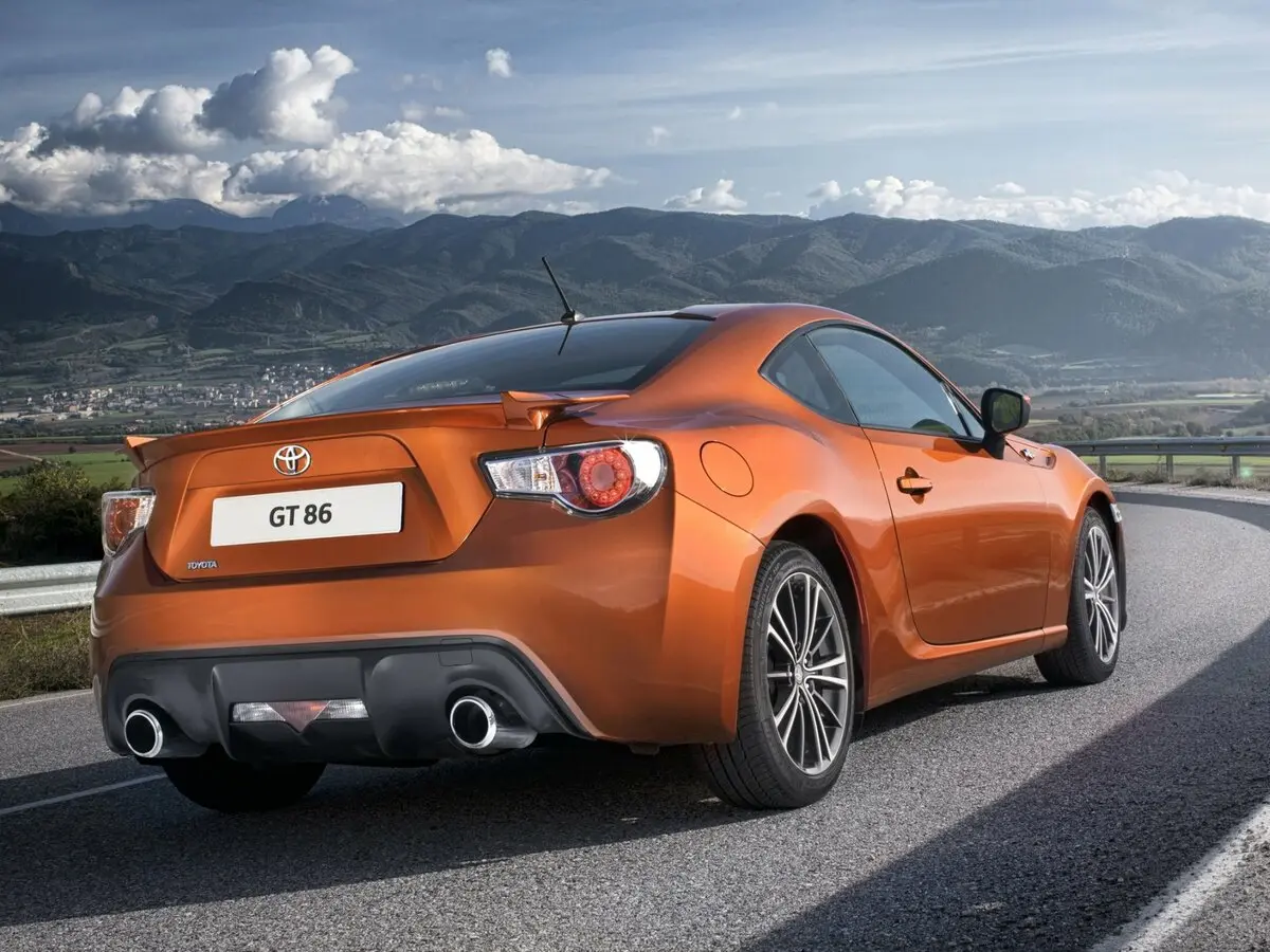Toyota GT86 I Купе — фото 5