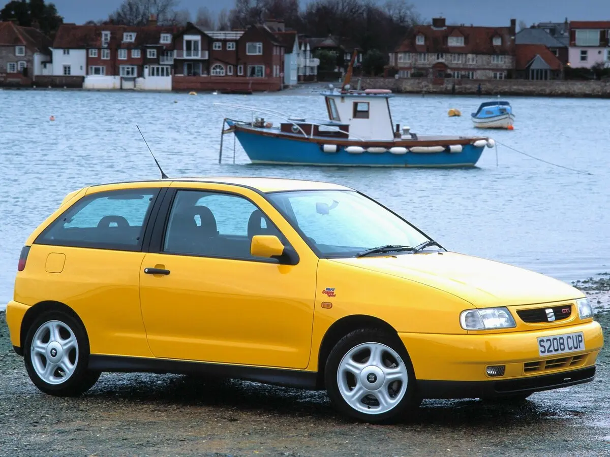SEAT Ibiza Cupra II Хэтчбек 3 дв. — 照片 2