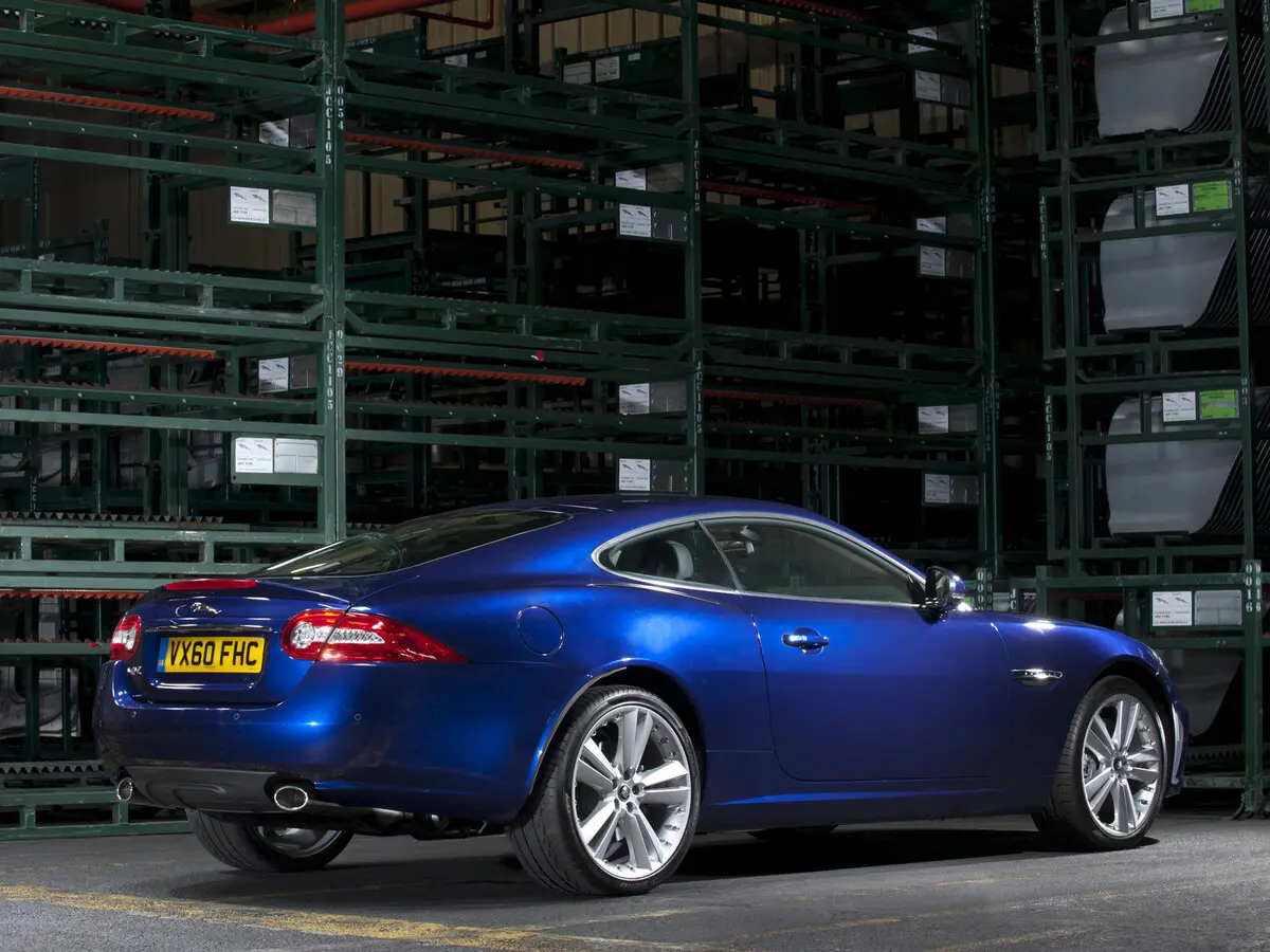 Jaguar XK II Рестайлинг 2 Купе — сүрөт 4