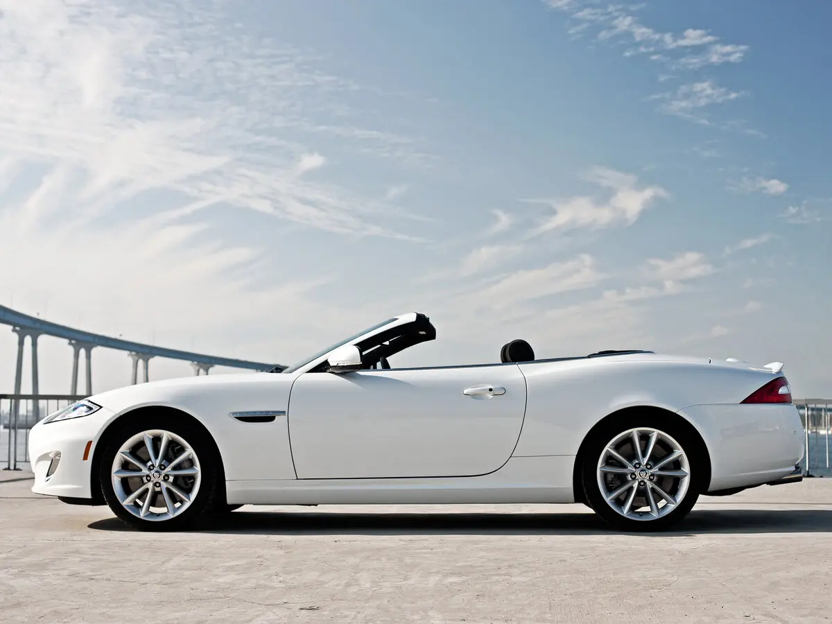 Jaguar XKR II Рестайлинг 2 Кабриолет — photo 2