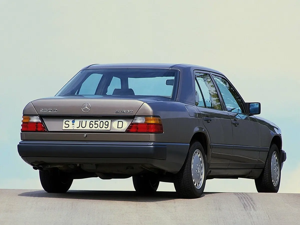 Mercedes-Benz W124 1984 – 1993 Седан — сүрөт 5