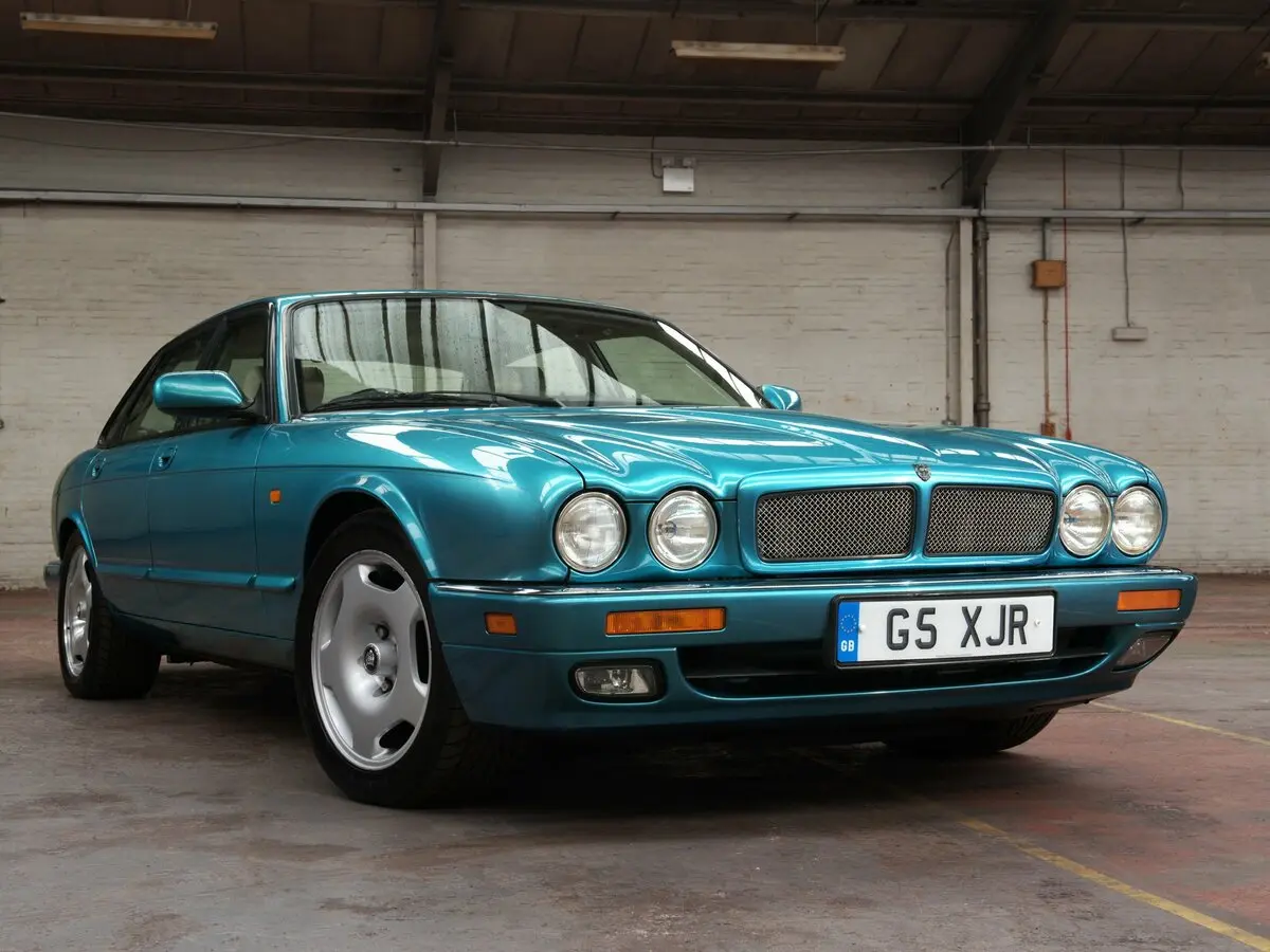 Jaguar XJR II (X300) Седан — сүрөт 3