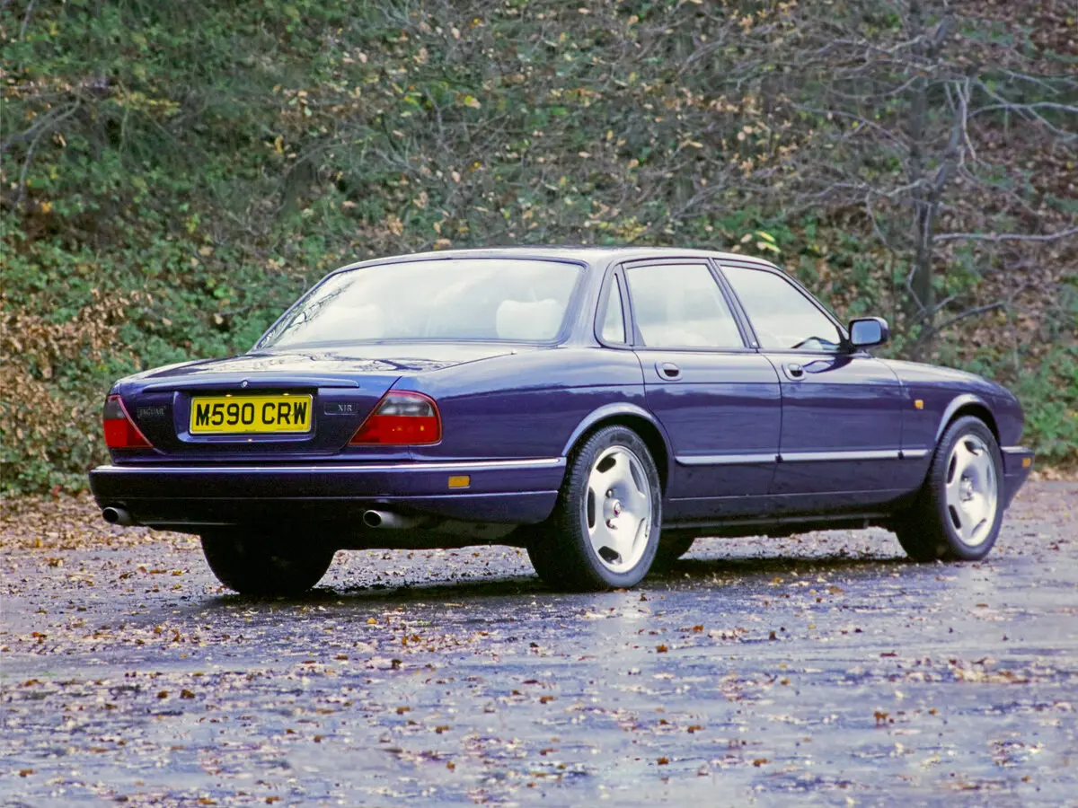 Jaguar XJR II (X300) Седан — сүрөт 5