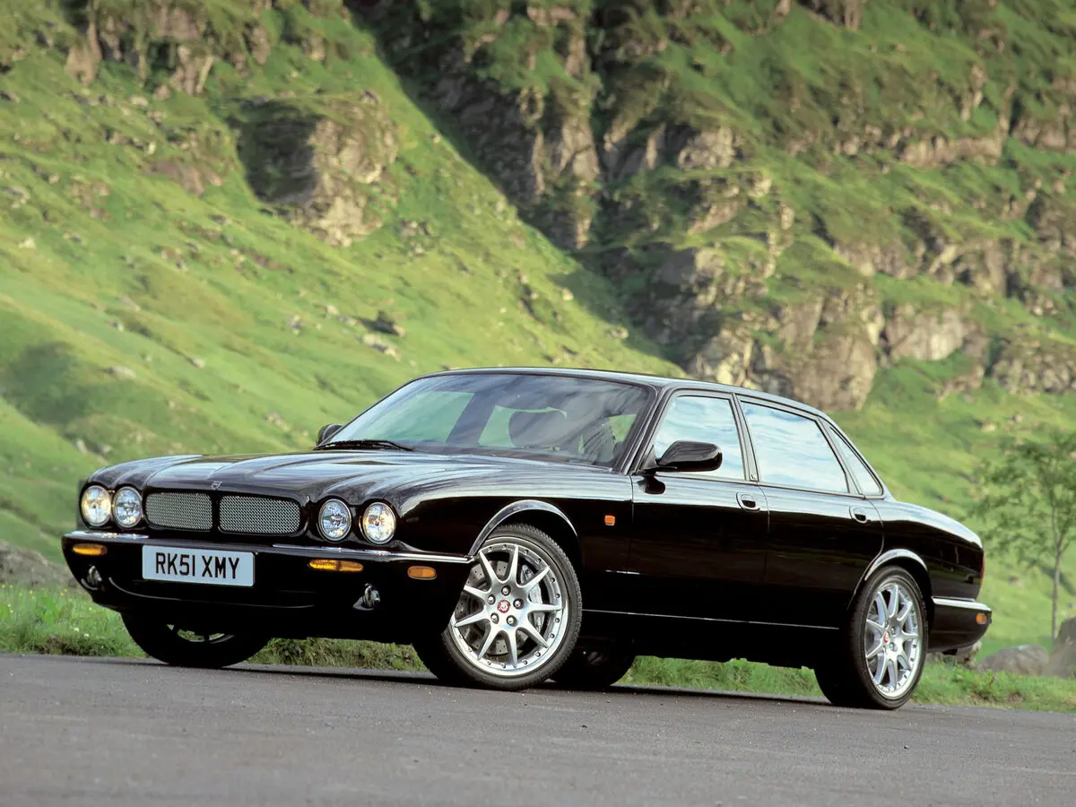 Jaguar XJR II (X308)