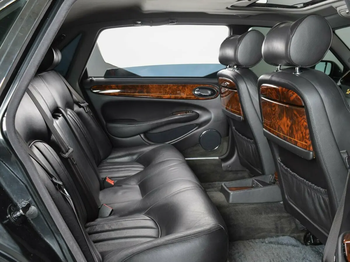 Jaguar XJR II (X308) Седан — photo 10