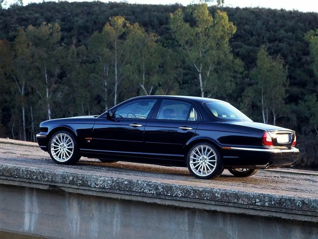 Jaguar XJR III (X350) Седан — сүрөт 3
