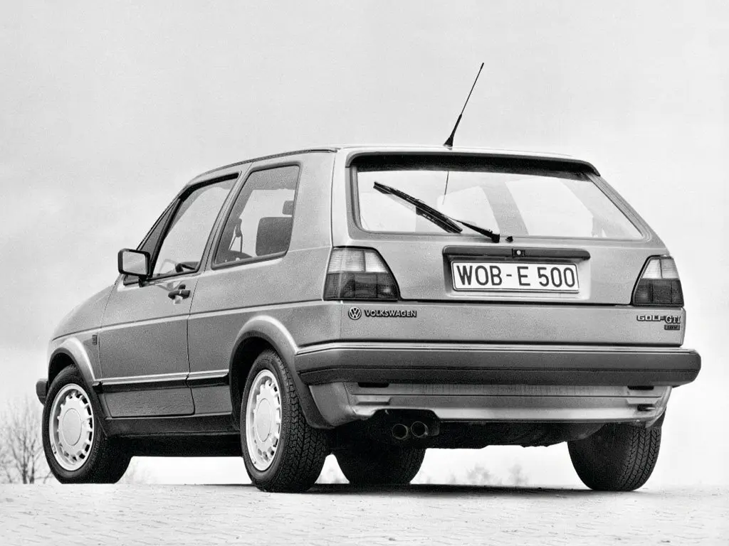 Volkswagen Golf GTI II Хэтчбек 3 дв. — сүрөт 3