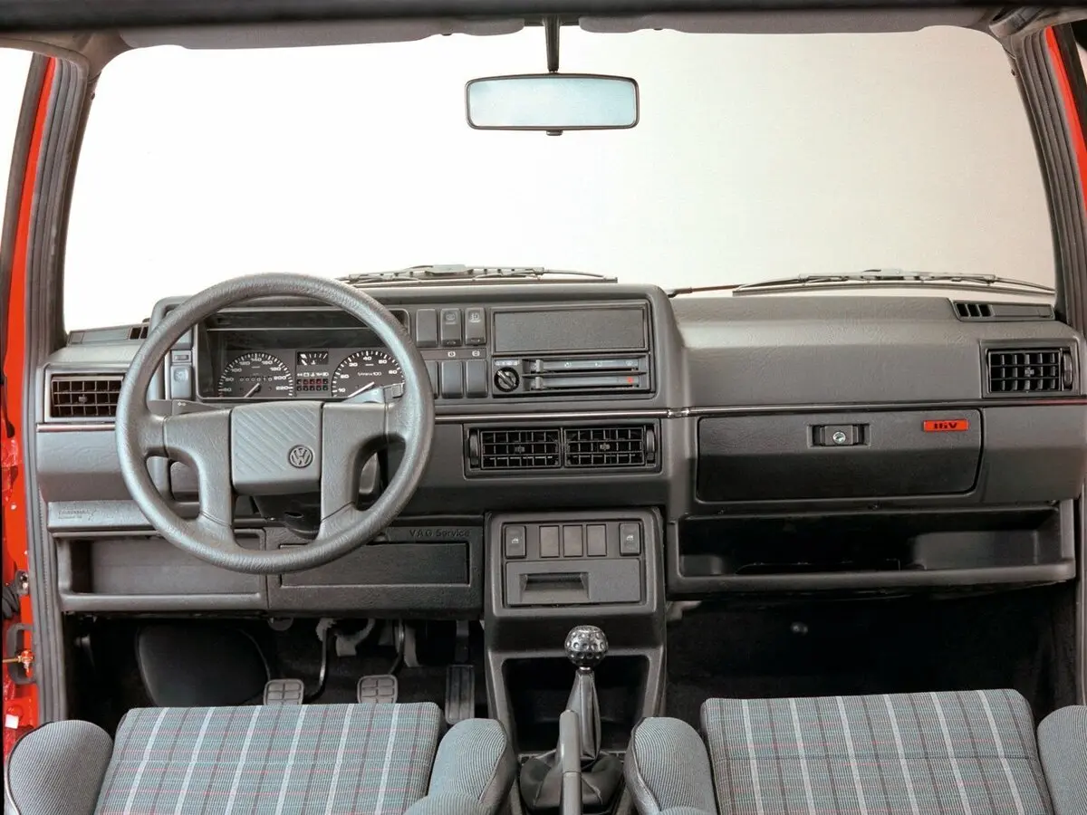 Volkswagen Golf GTI II Хэтчбек 3 дв. — сүрөт 4