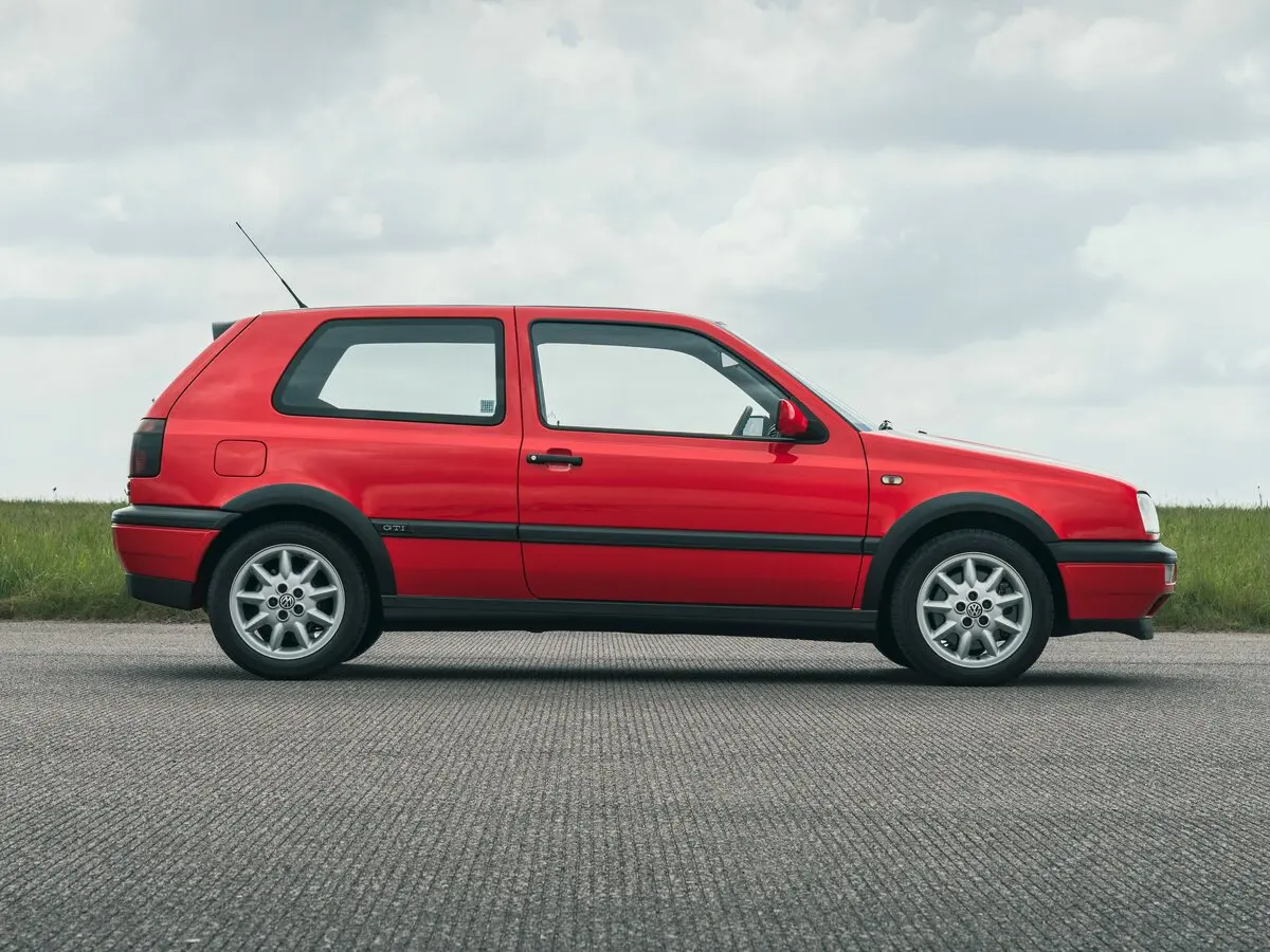 Volkswagen Golf GTI III Хэтчбек 3 дв. — сүрөт 2