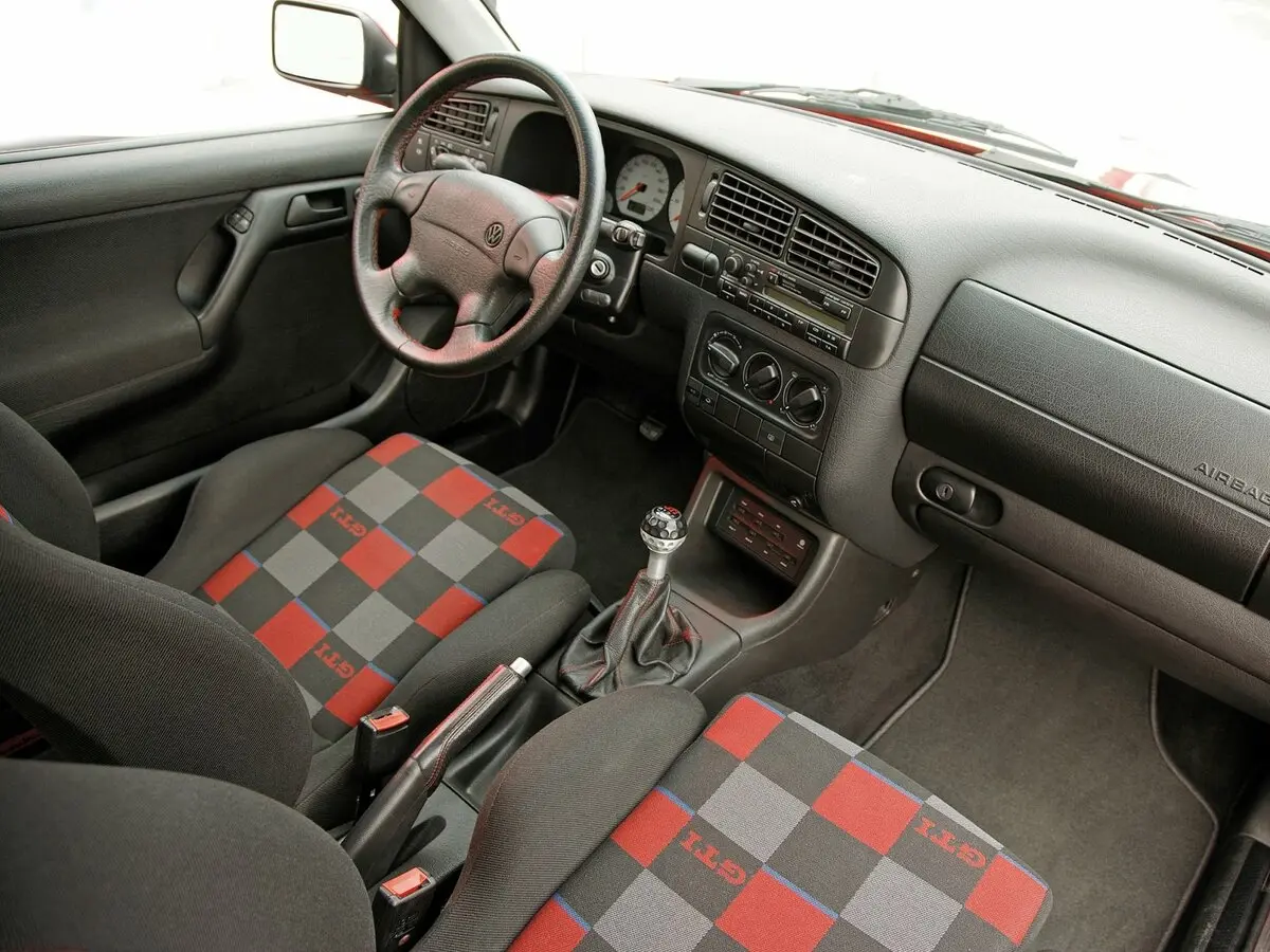 Volkswagen Golf GTI III Хэтчбек 3 дв. — сүрөт 6