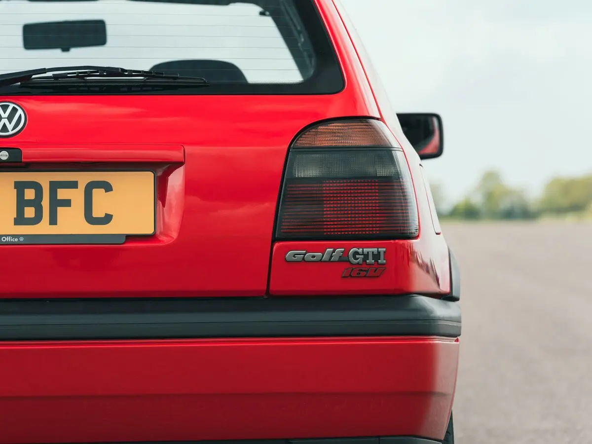 Volkswagen Golf GTI III Хэтчбек 3 дв. — сүрөт 11