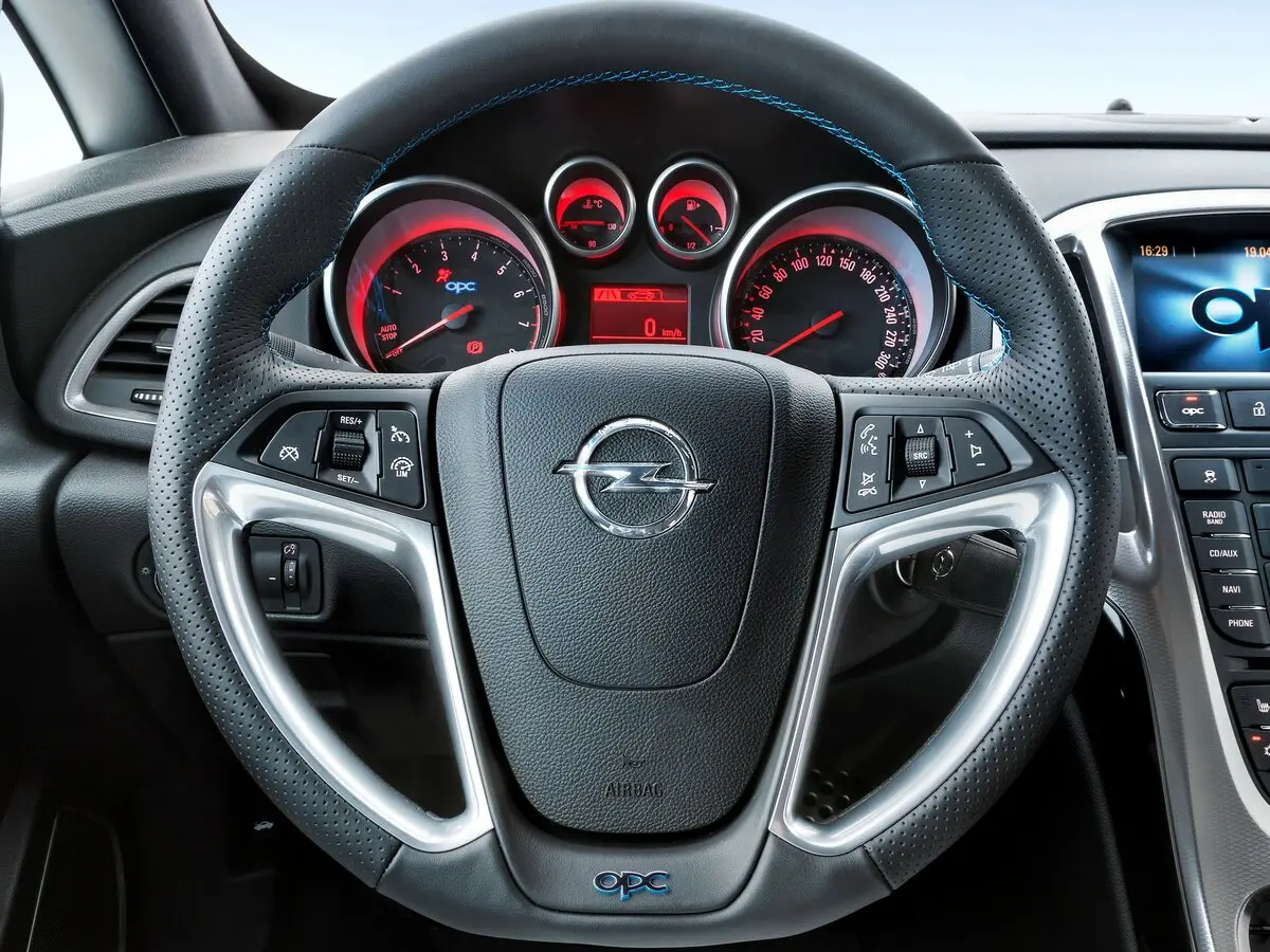 Opel Astra OPC J Хэтчбек 3 дв. — photo 9