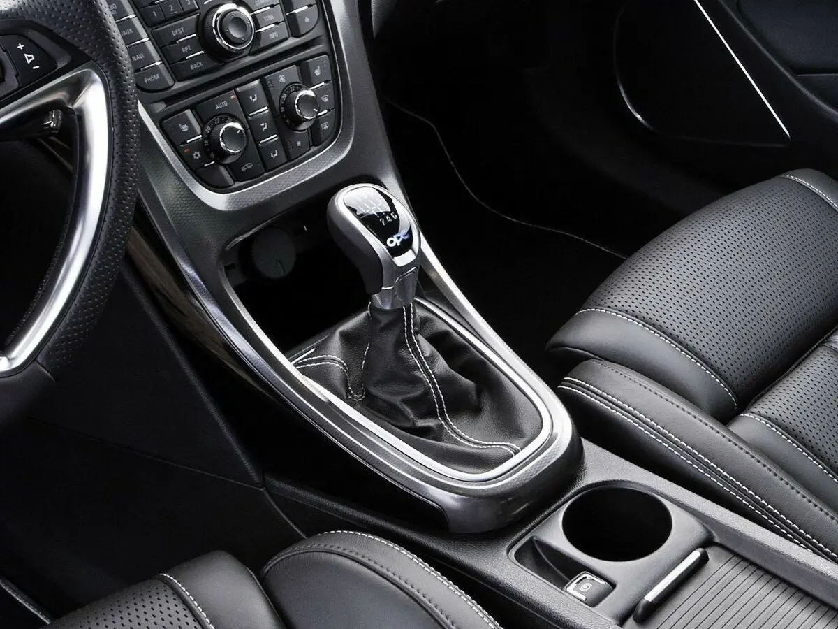 Opel Astra OPC J Хэтчбек 3 дв. — photo 10